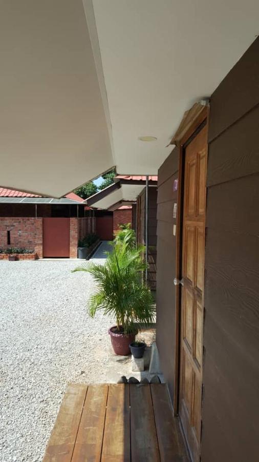 Homestay Umbai Kelana Merlimau Luaran gambar