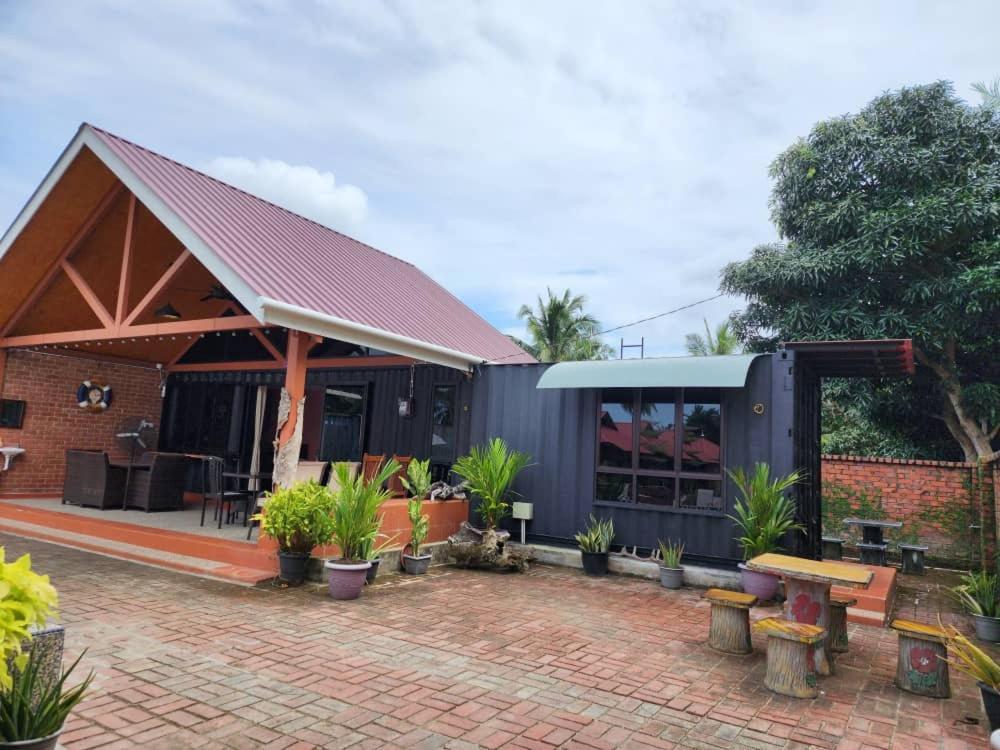 Homestay Umbai Kelana Merlimau Luaran gambar